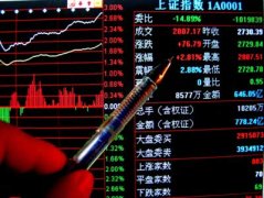 台风天也要排队买鞋 你到底中了谁的“鞋”